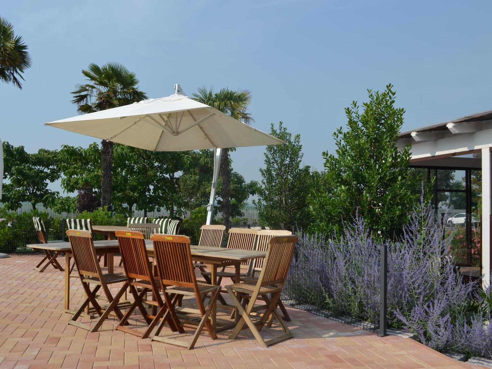 Characteristic Apartment In Codigoro With Pool מראה חיצוני תמונה